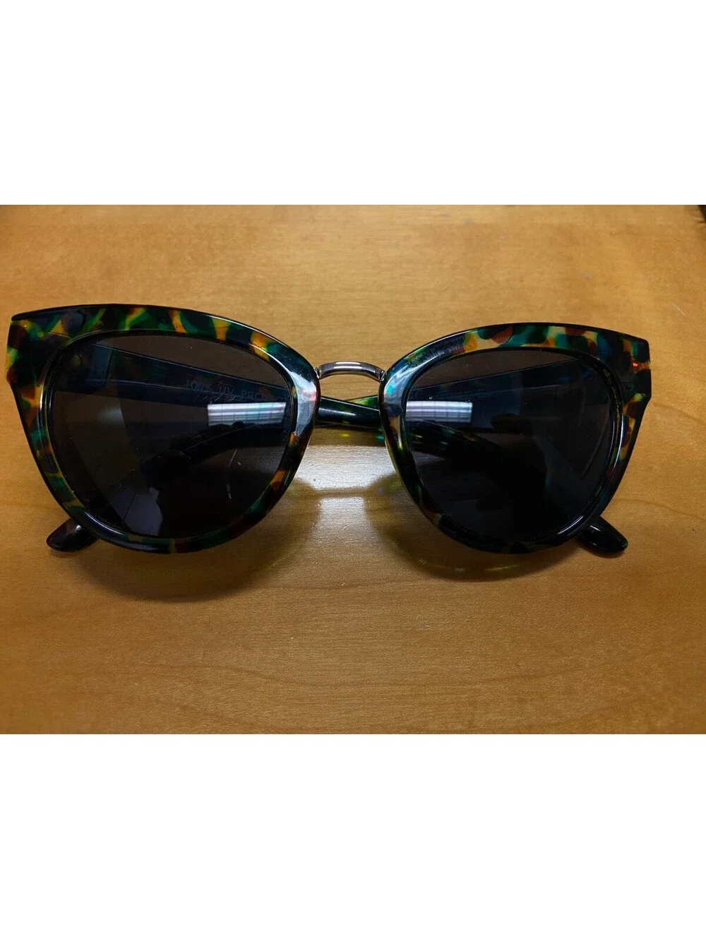 Chico's Women's Animal Print Brown/beige Cat Eye Sunglasses , Preowned